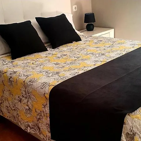 Apartment Carmen *